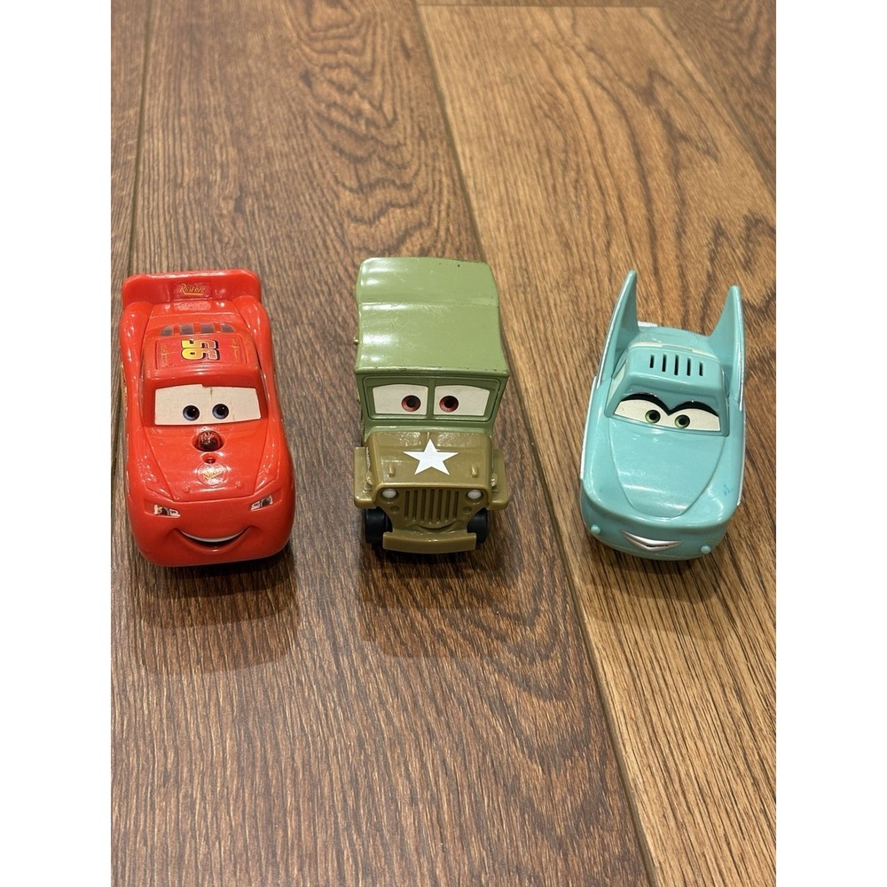 GEOTRAX Disney Pixar Cars Lightning McQueen Sarge Flo No Remote Fisher- Price